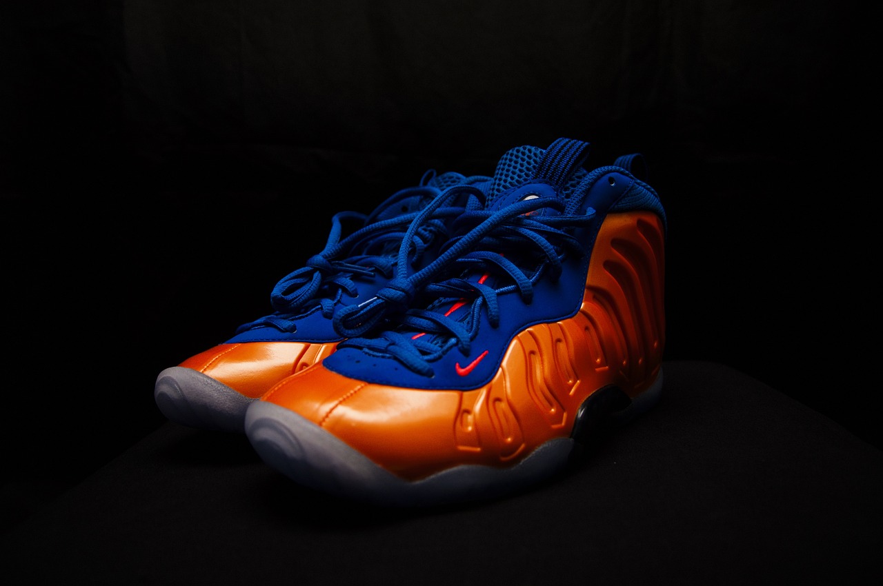 Nike最新款跑鞋，速度与舒适的极致融合